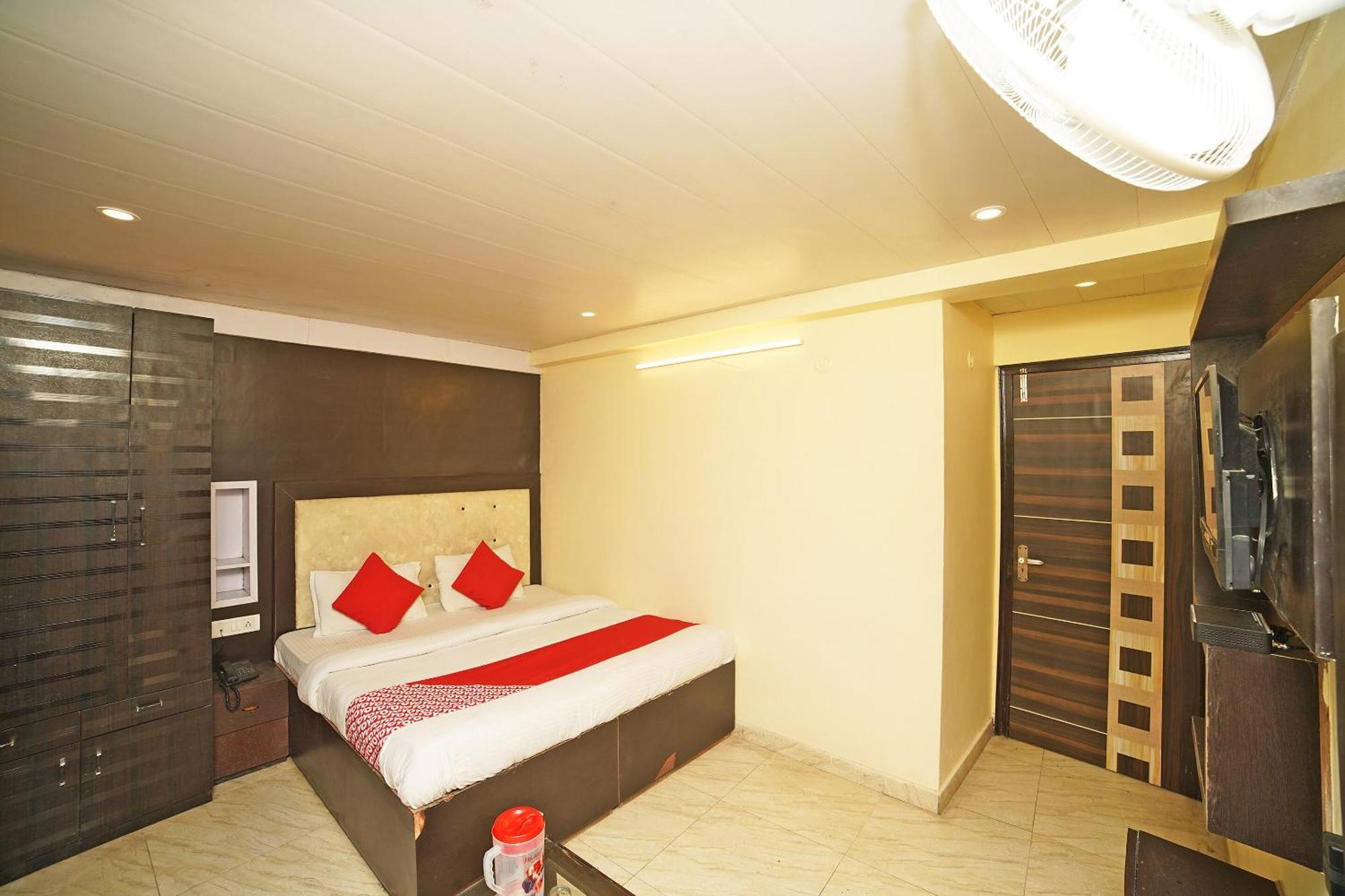 Oyo Flagship 8594 Golden Nest Otel Nainital Dış mekan fotoğraf