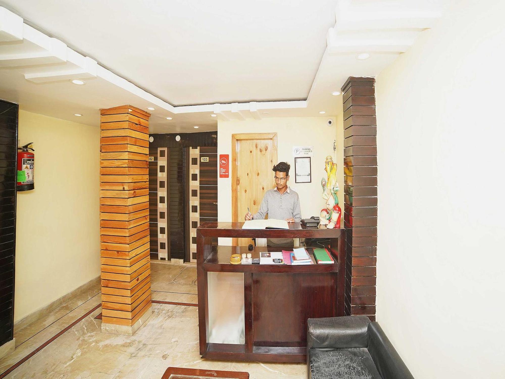 Oyo Flagship 8594 Golden Nest Otel Nainital Dış mekan fotoğraf