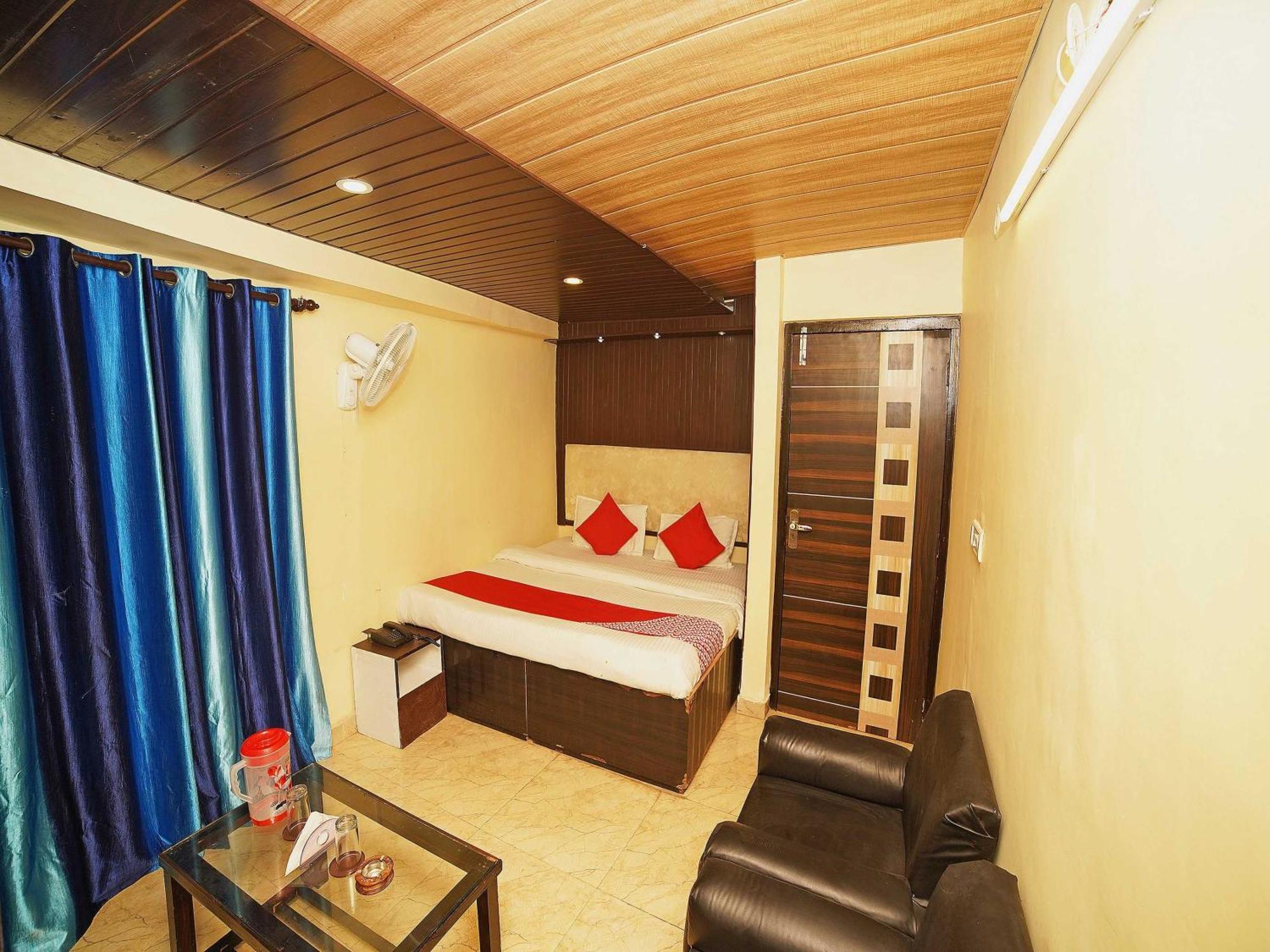 Oyo Flagship 8594 Golden Nest Otel Nainital Dış mekan fotoğraf