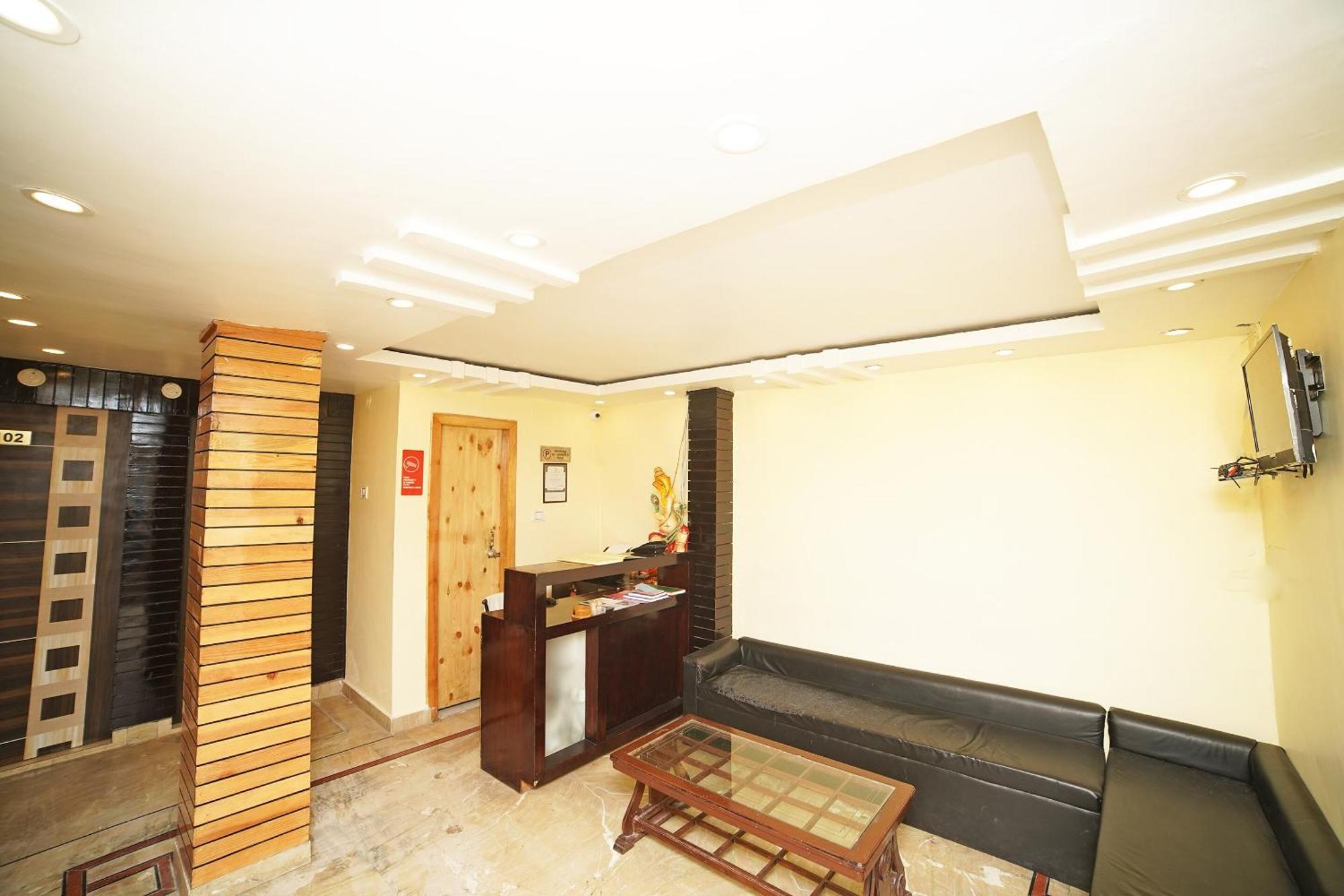 Oyo Flagship 8594 Golden Nest Otel Nainital Dış mekan fotoğraf
