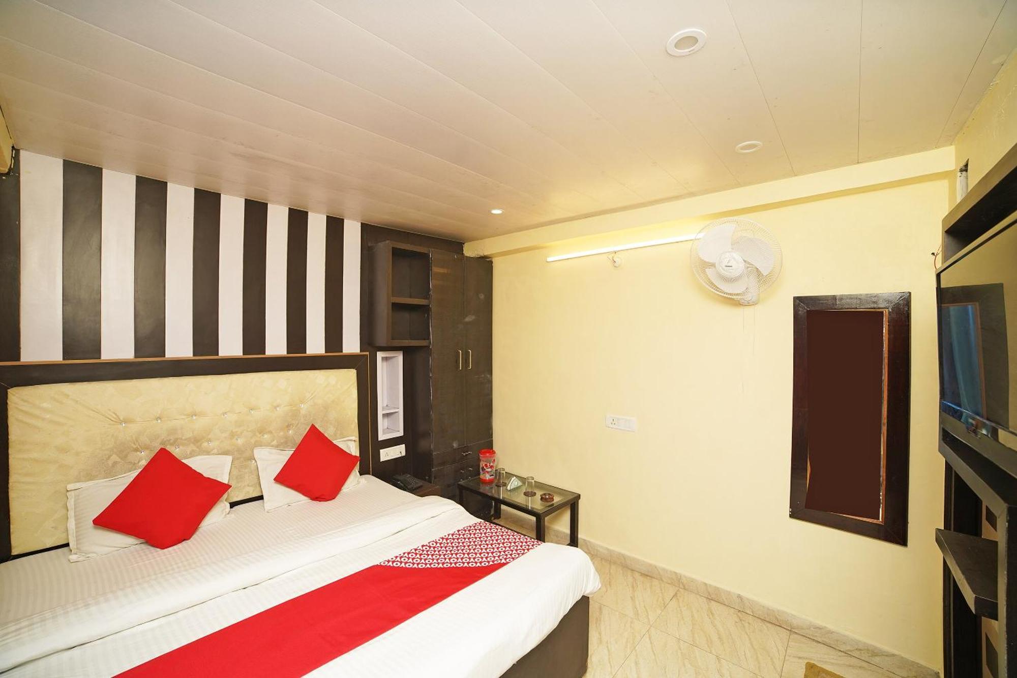 Oyo Flagship 8594 Golden Nest Otel Nainital Dış mekan fotoğraf